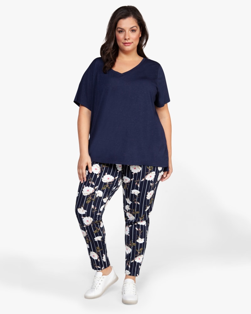 Plus size model wearing Rowan Heathered V-Neck Tee by Dex Plus | Dia&Co | dia_product_style_image_id:131090